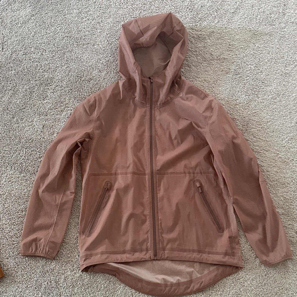 Lululemon lightweight rain jacket